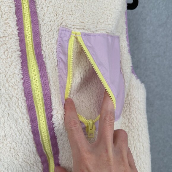 Athleta Girl Reversible So Toasty Sherpa Vest Size XL Light Purple White Warm - Picture 5 of 13